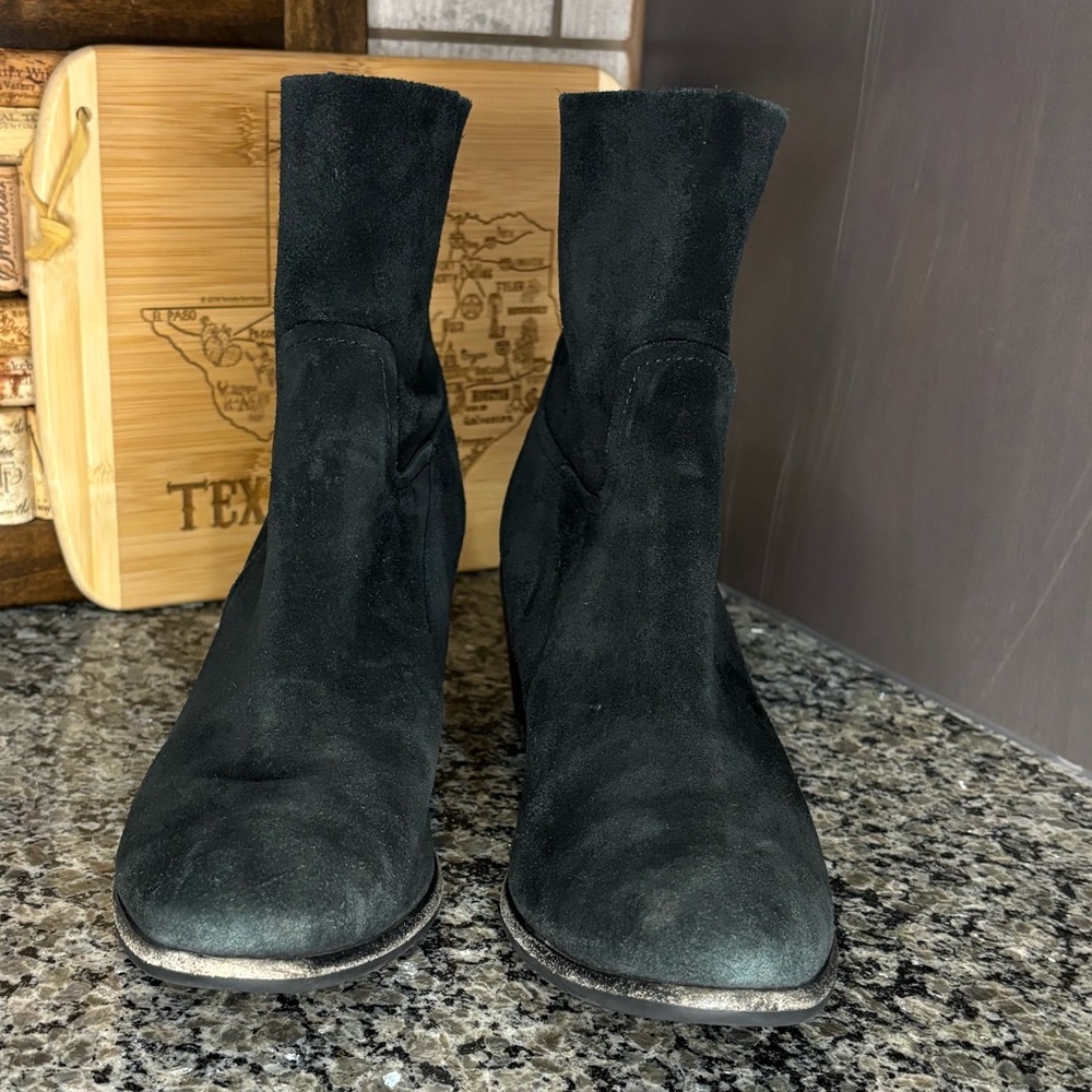 UGG Breeda Black Suede Stacked Heel Bootie Size 10 - Picture 4 of 11